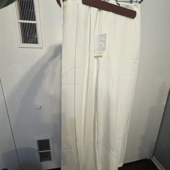 Pleated High Waist Wide Leg Pants - Picture 10 of 10